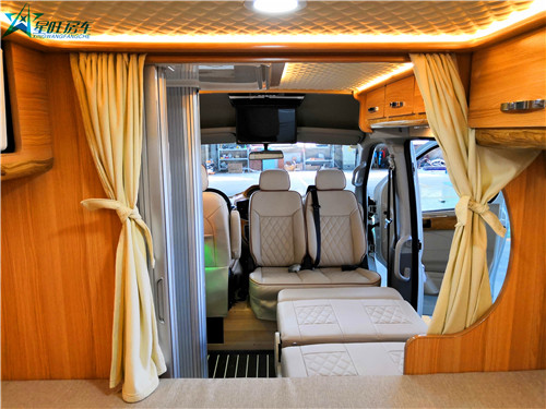 大通短轴房车.jpg