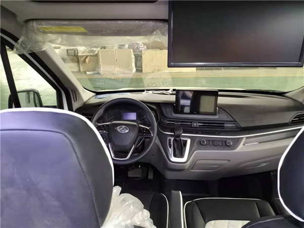 大通V90房车