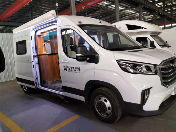 大通V90房车