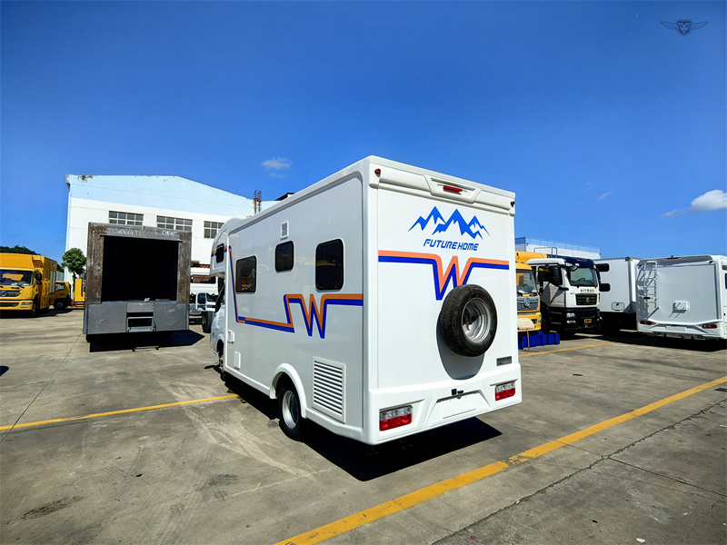 东风途逸房车19.jpg